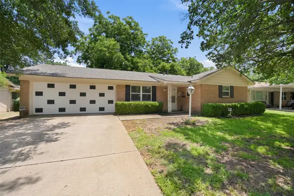 501 Simmons Drive, Euless, TX 76040