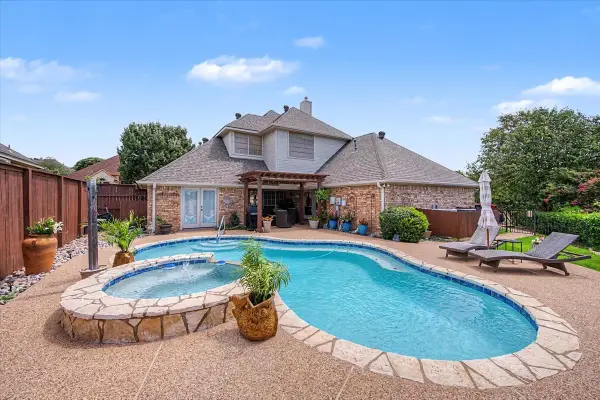 8820 Saint Annes Court, Fort Worth, TX 76179