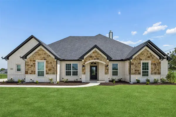 2000 Donna Court, Reno, TX 76020
