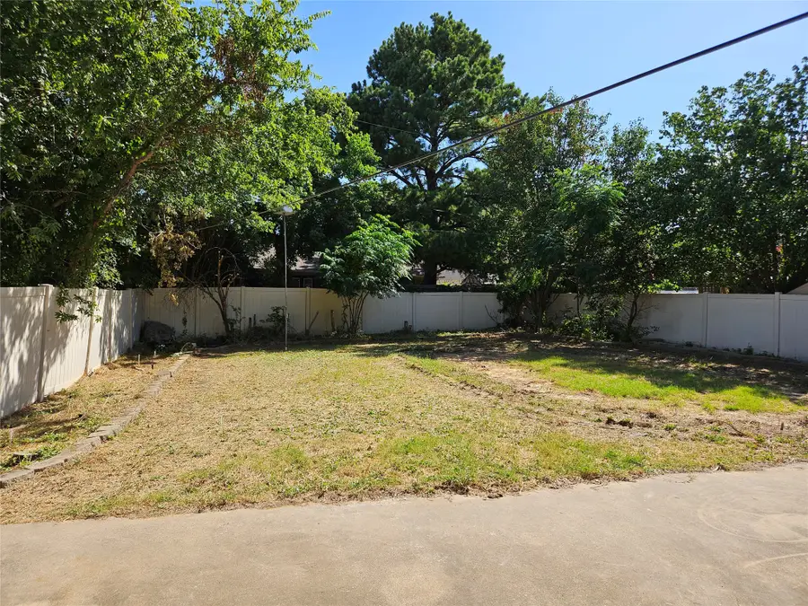 5817 Fox Hunt Drive, Arlington, TX 76017 - #2