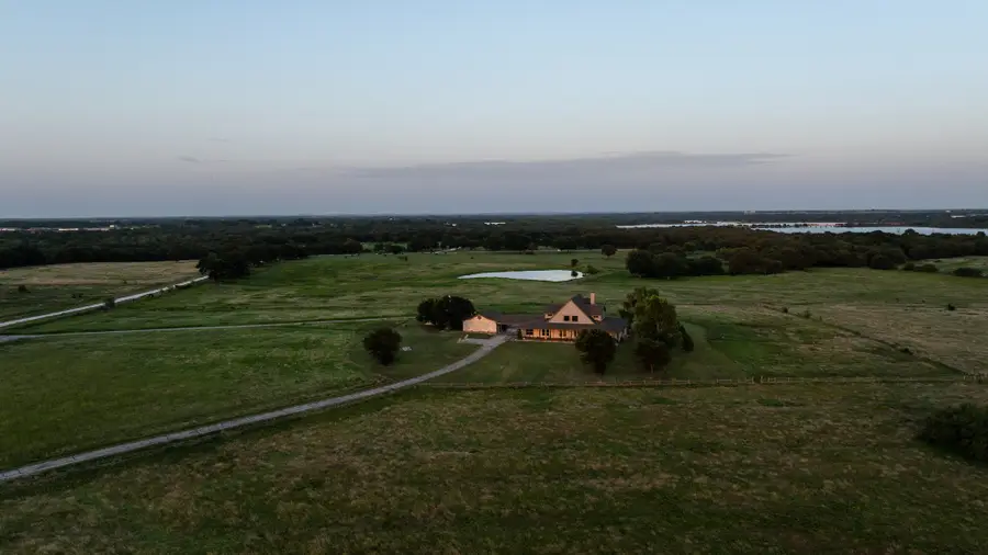 360 Pop Noah Road, Collinsville, TX 76233 - #2