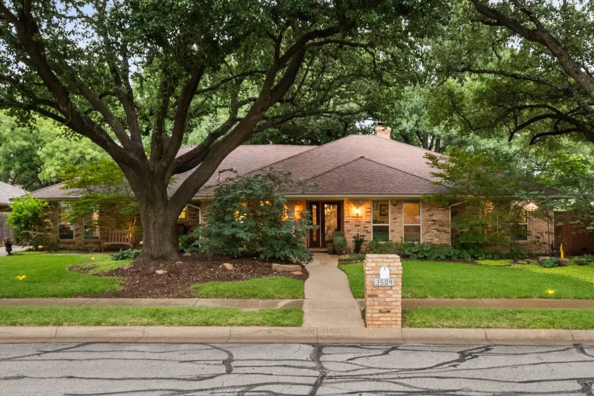 3509 Lake Champlain Drive, Arlington, TX 76016 - #1
