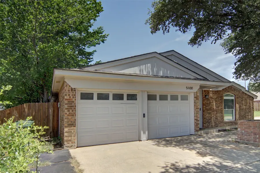 5100 Hawkins Cemetery Road, Arlington, TX 76017 - #2