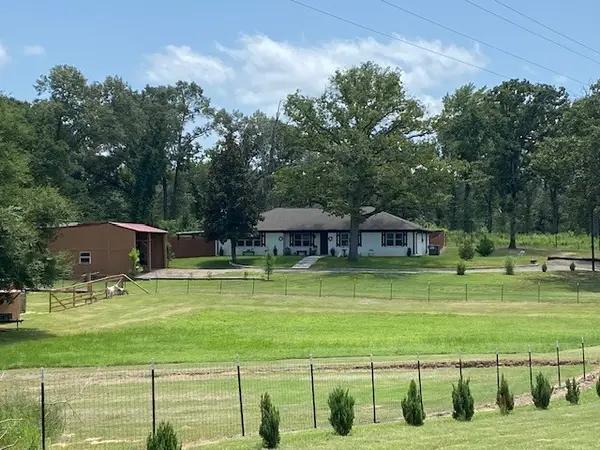 7695 Fm 59, Athens, TX 75751