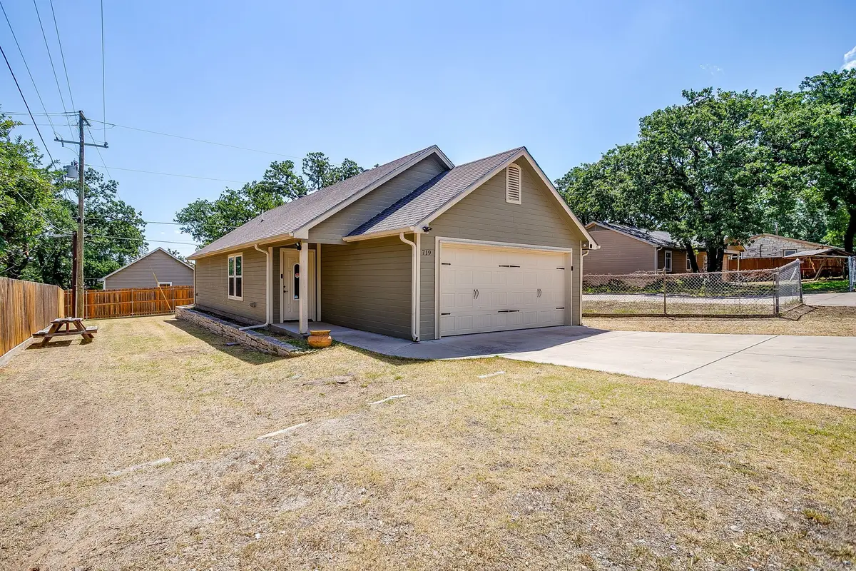 719 Harness Trail, Granbury, TX 76049 - #1