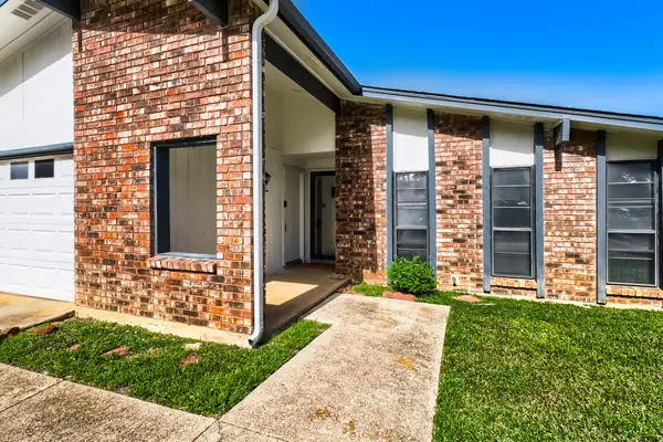 2611 Ridgemoor Court, Arlington, TX 76016