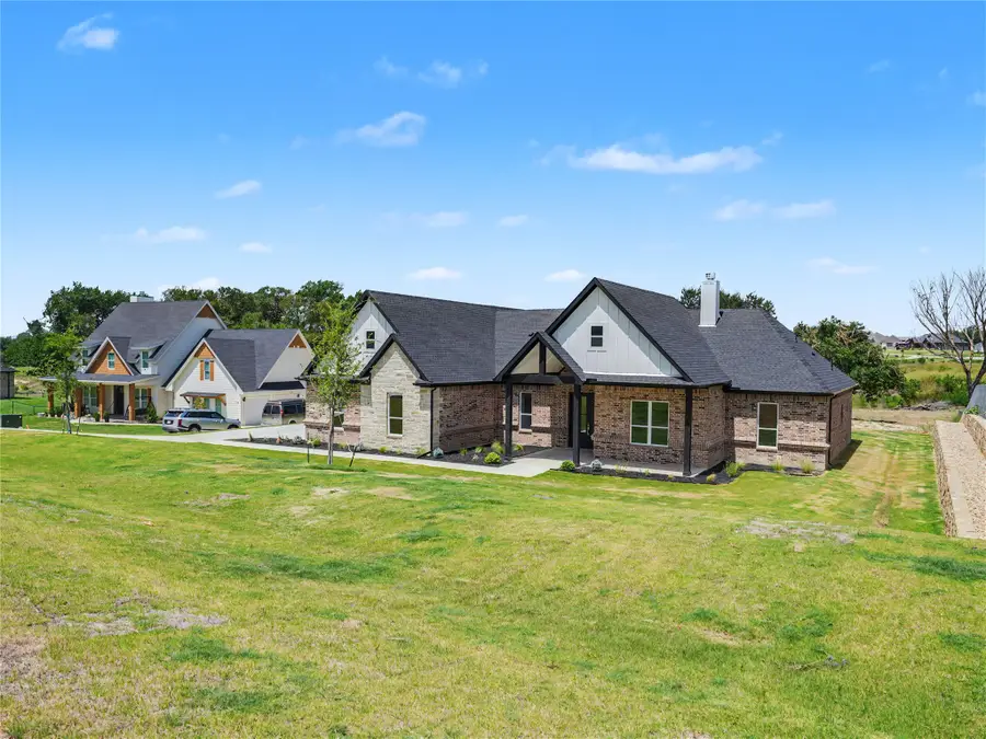 328 Slimp Bluff Avenue, Azle, TX 76020 - #2