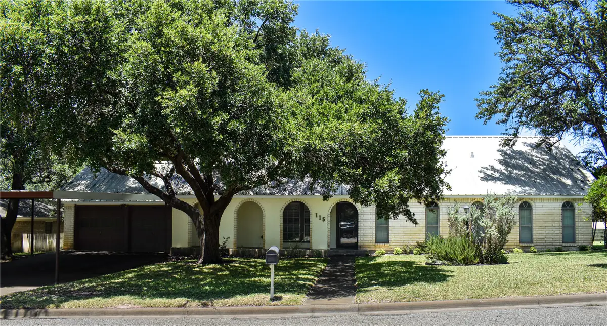 115 Parkview, Brady, TX 76825 - #1