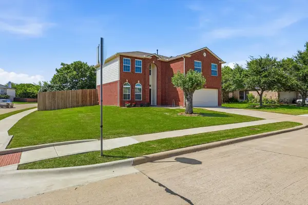 8012 Clear River Lane, Denton, TX 76210