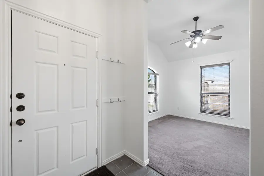 9101 Autumn Falls Drive, Fort Worth, TX 76118 - #3