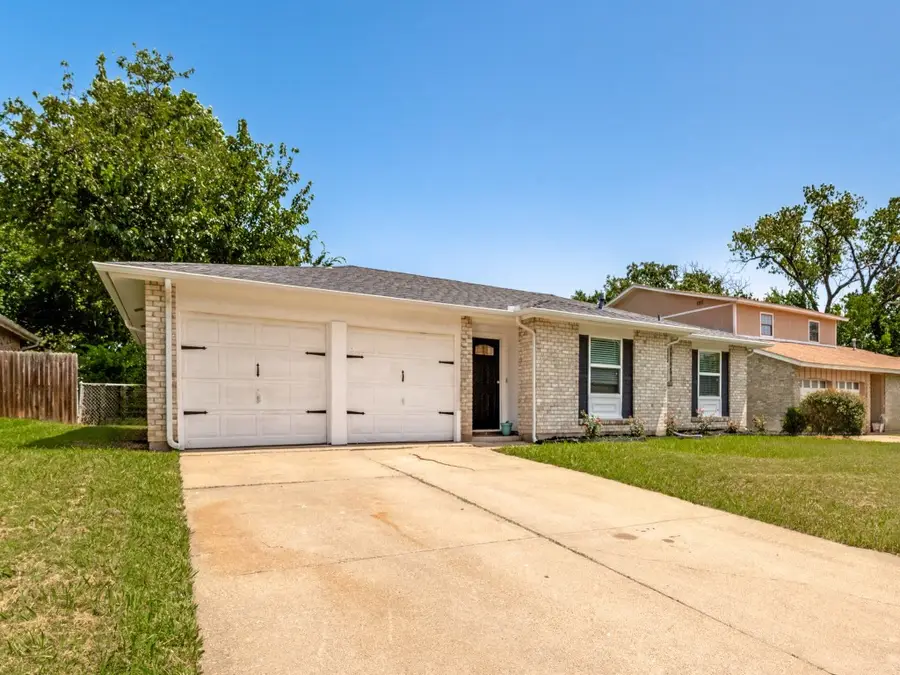 1405 Rambler Road, Arlington, TX 76014 - #2