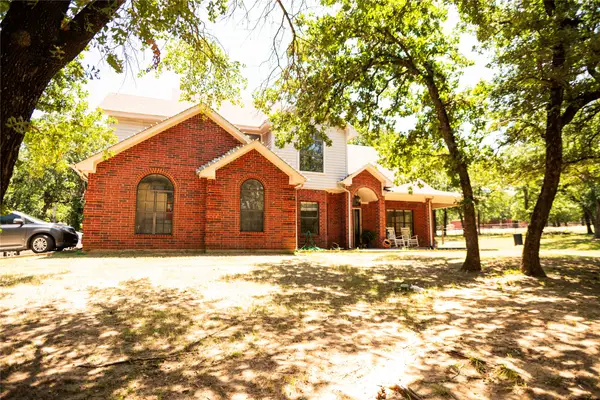 696 Indian Trail, Decatur, TX 76234