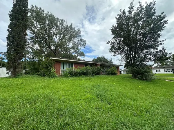 1800 Cambridge Street, Bossier City, LA 71112