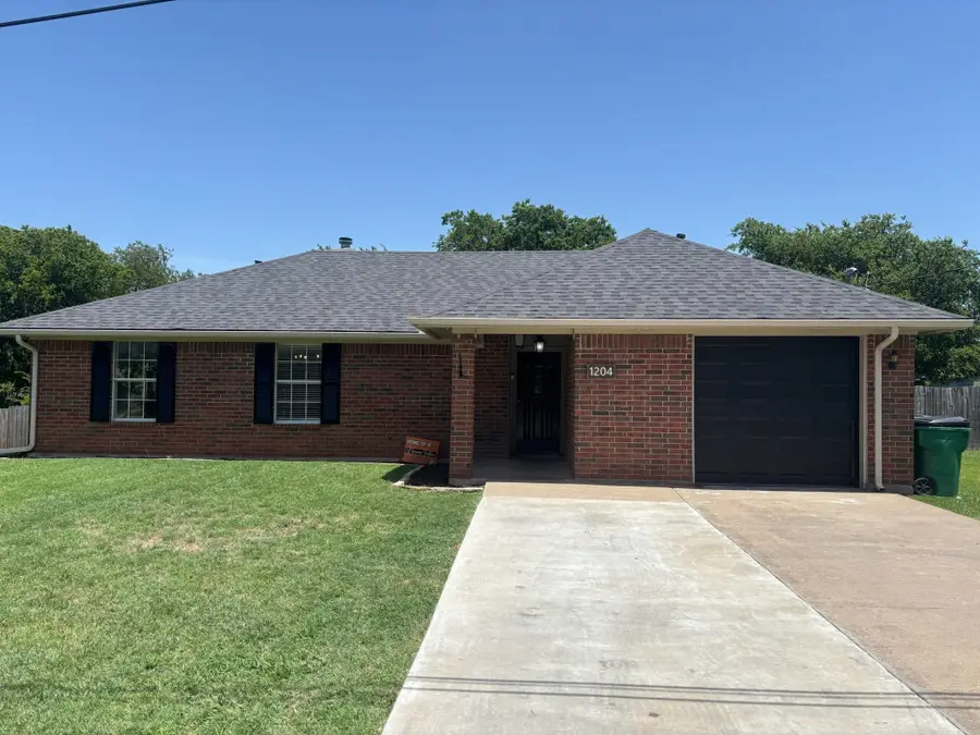 1204 Cooke Street, Nocona, TX 76255 - #2