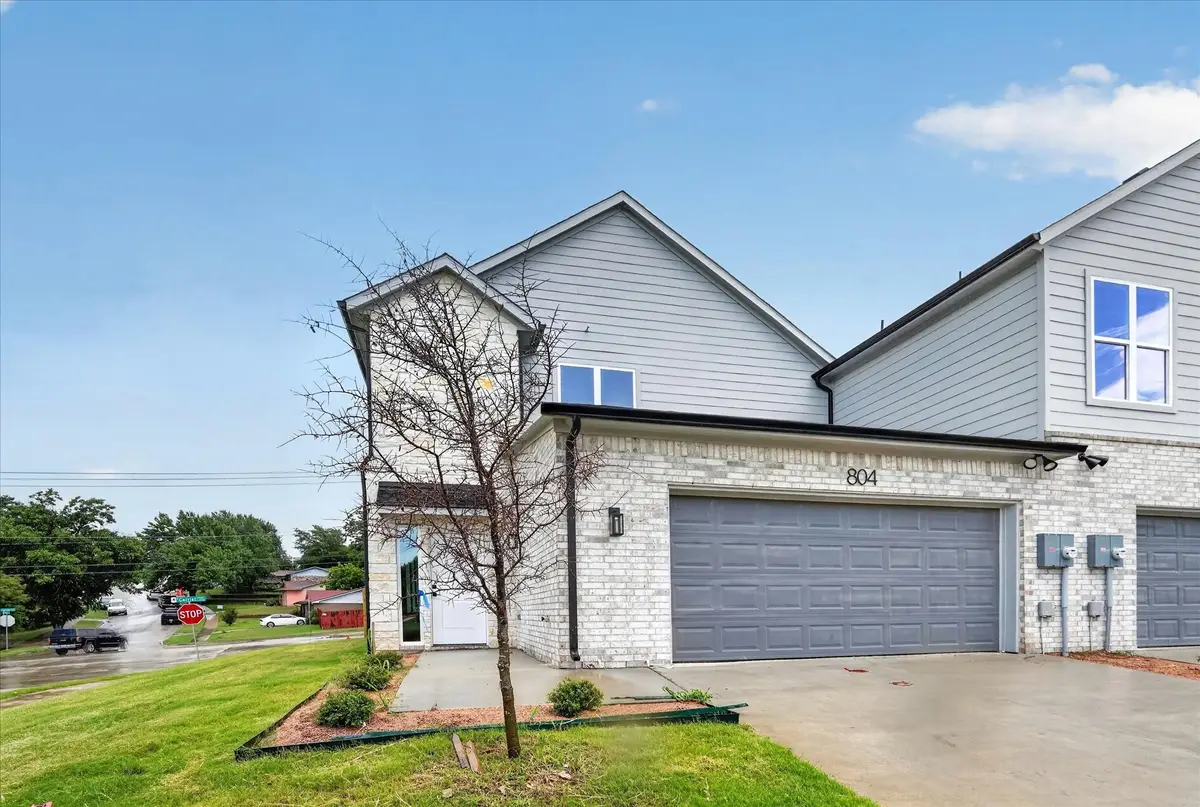 806 Premier, Grand Prairie, TX 75051 - #1