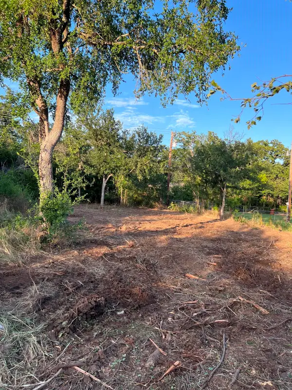 4211 Sherwood Drive, Granbury, TX 76048