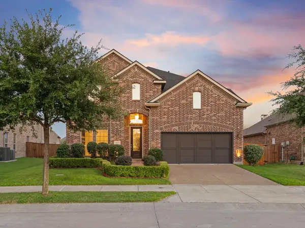 817 Winehart Street, Lewisville, TX 75056