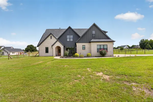4640 County Road 1040, Celeste, TX 75423