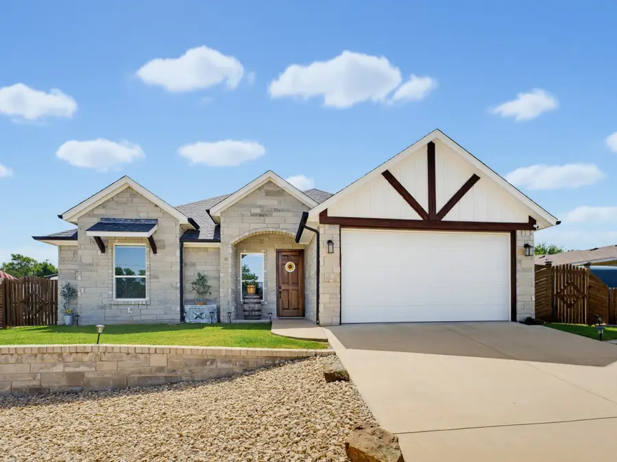 2807 Sky Harbour Drive, Granbury, TX 76049 - #2