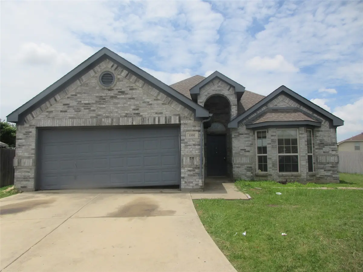 1100 Manhassett Court, Fort Worth, TX 76140 - #1