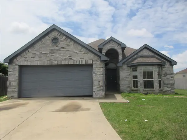 1100 Manhassett Court, Fort Worth, TX 76140