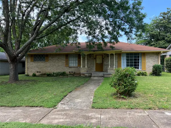 5235 Dazzle Drive, Dallas, TX 75232