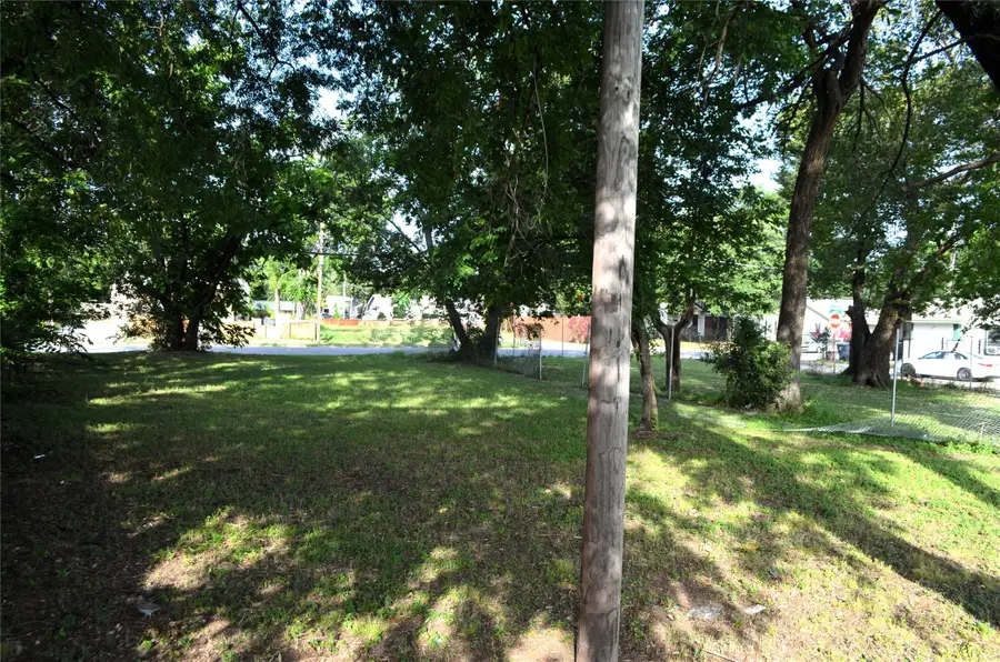4904 Colonial Avenue, Dallas, TX 75215 - #3