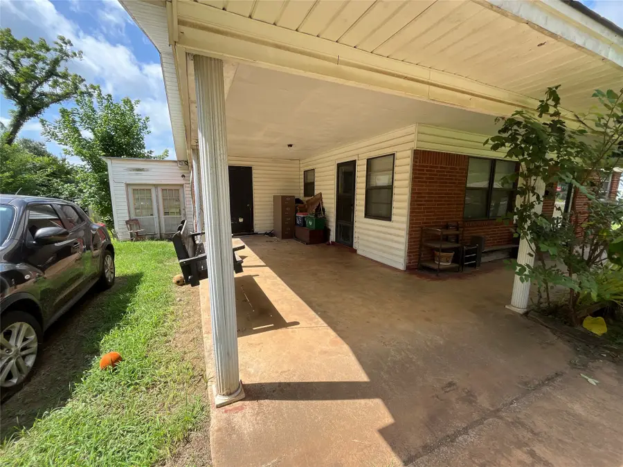 908 Birch Street, Palestine, TX 75801 - #2