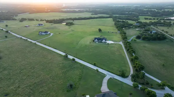 10602 Indian Trail, Sanger, TX 76266
