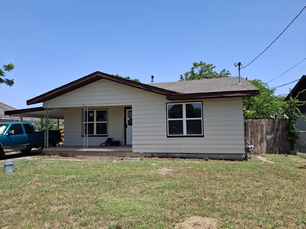 2707 Engle Avenue, Dallas, TX 75233 - #1