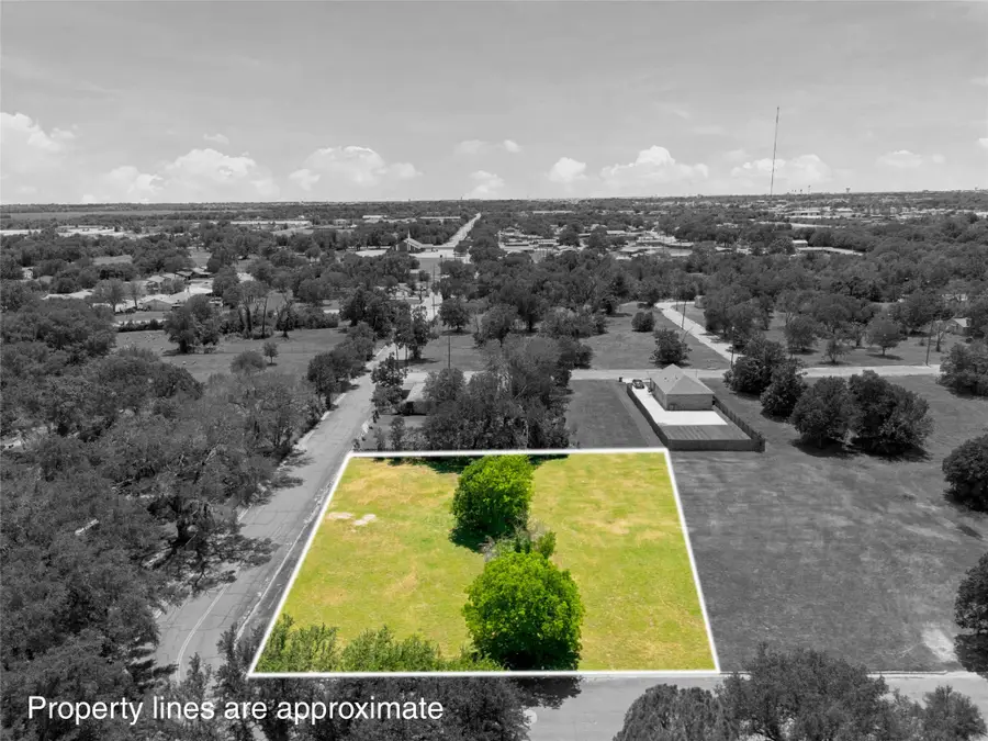 2621 S 7th Street, Waco, TX 76712 - #2