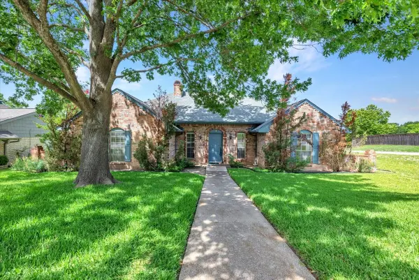 306 Swan Ridge Place, Duncanville, TX 75137
