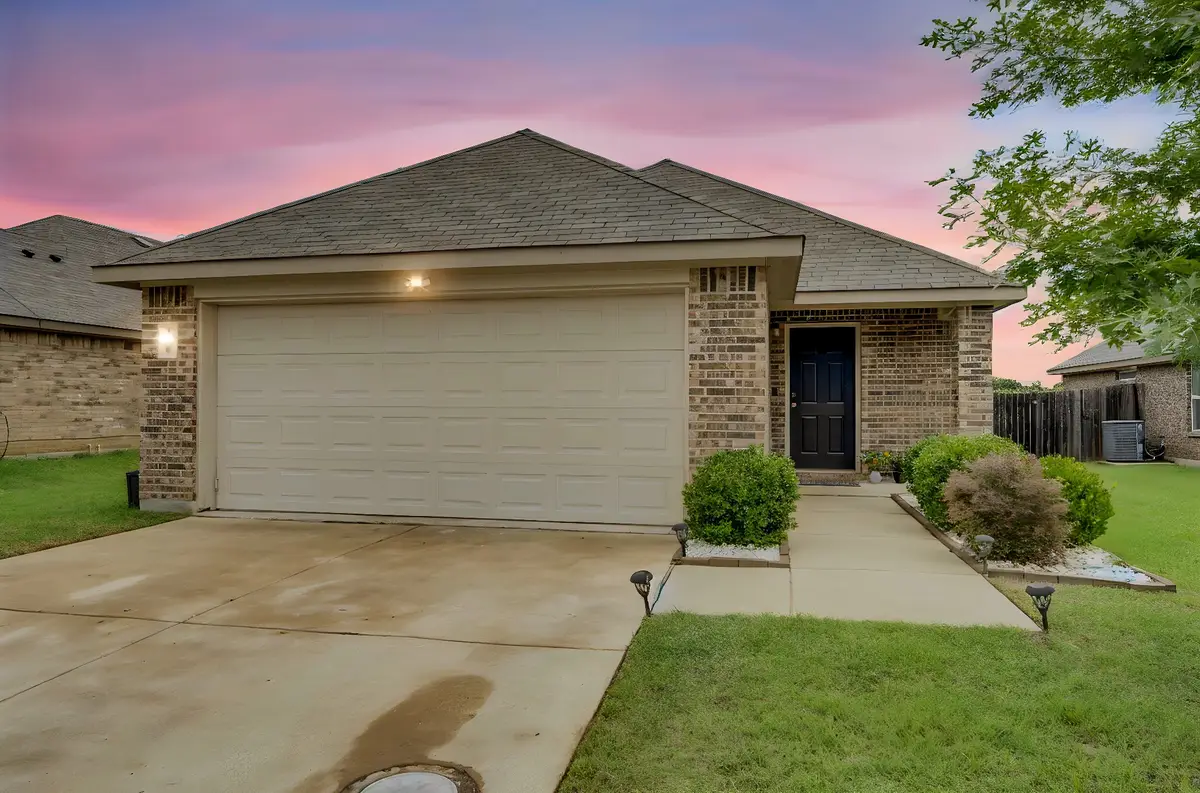 3308 Robin Road, Ennis, TX 75119 - #1
