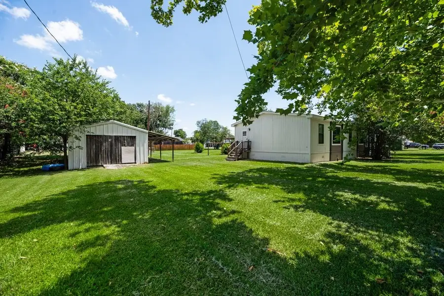 501 W 3rd Street, Maypearl, TX 76064 - #2