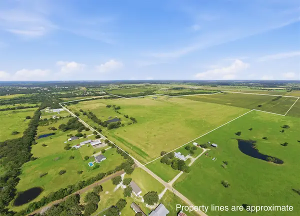 825 Dulak Lane, Axtell, TX 76624