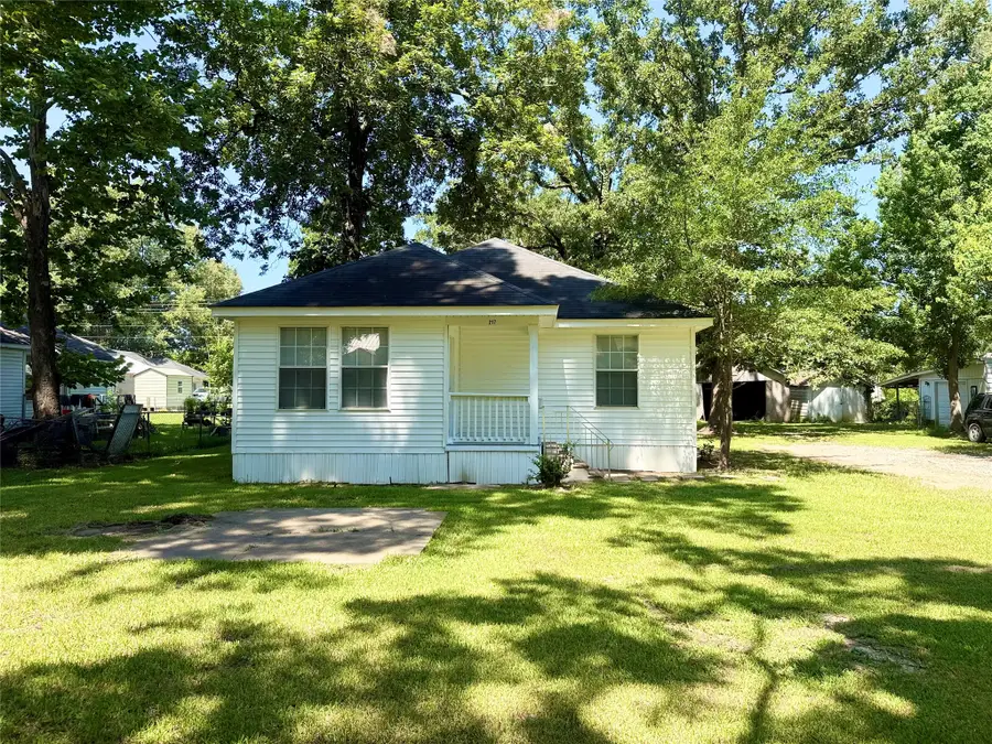 217 3rd Street Pinehill, Springhill, LA 71075 - #2