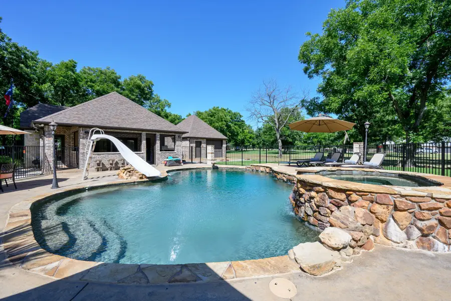7402 Hanover Court, Granbury, TX 76049 - #3