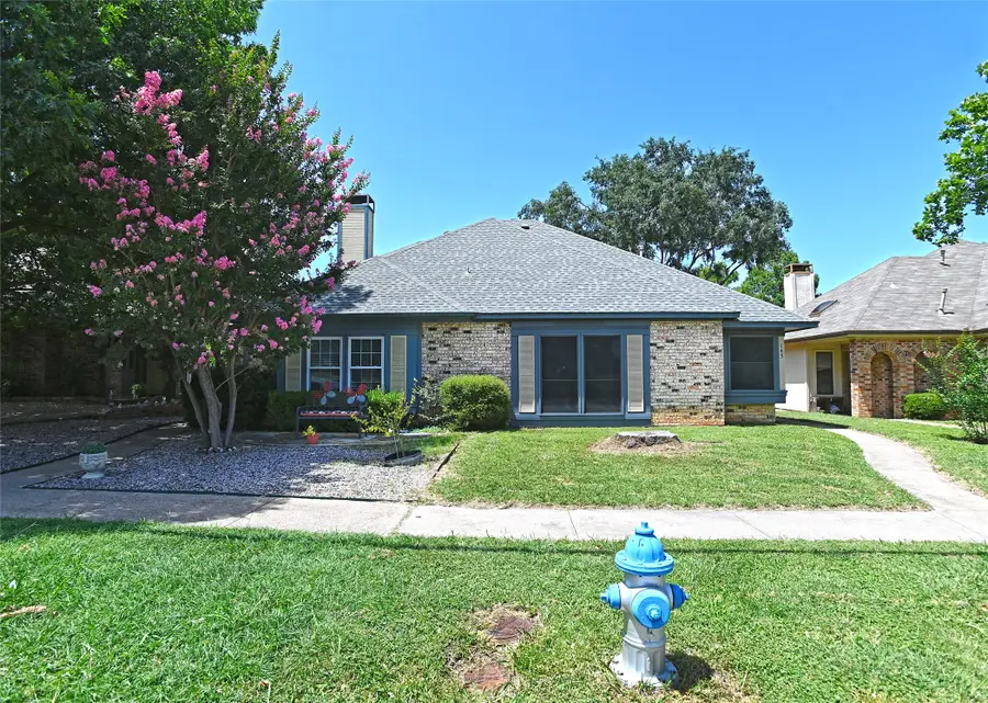 145 E Windsor Drive, Denton, TX 76209 - #2