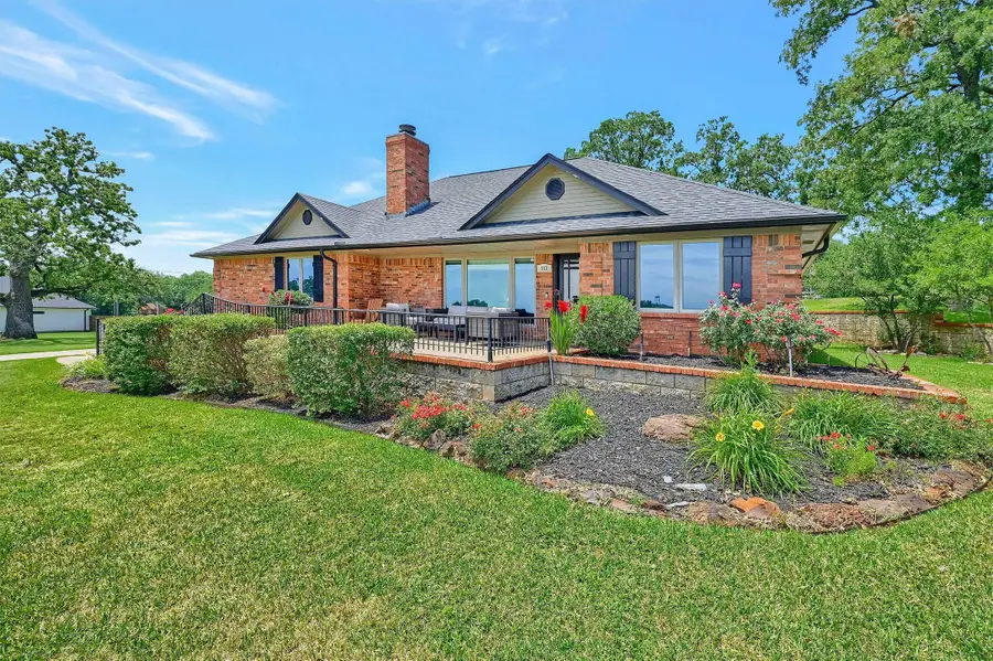 117 Kiowa Drive S, Lake Kiowa, TX 76240 - #2