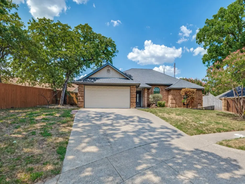 3401 Crescent Court, Bedford, TX 76021 - #1