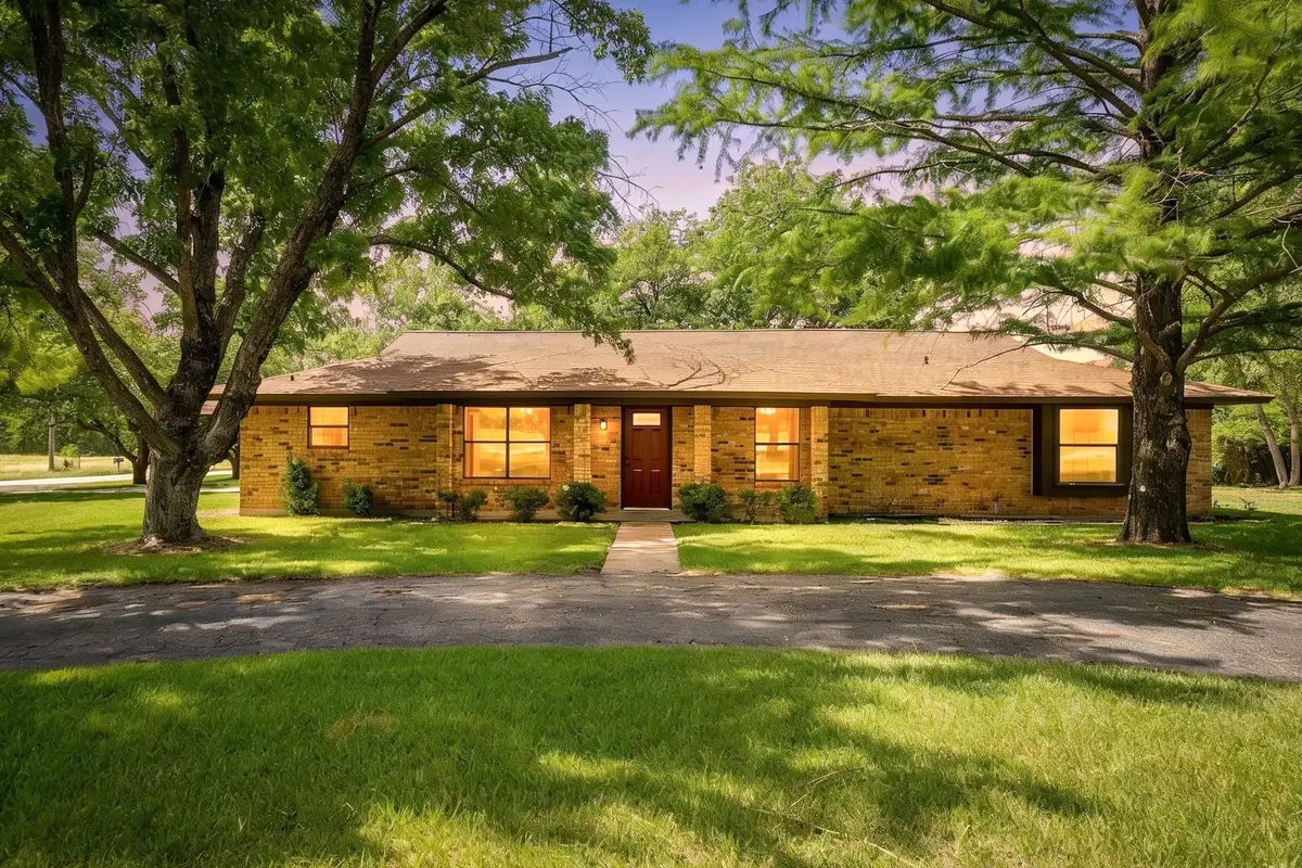 1009 Abbie Lane, Glen Rose, TX 76043 - #1