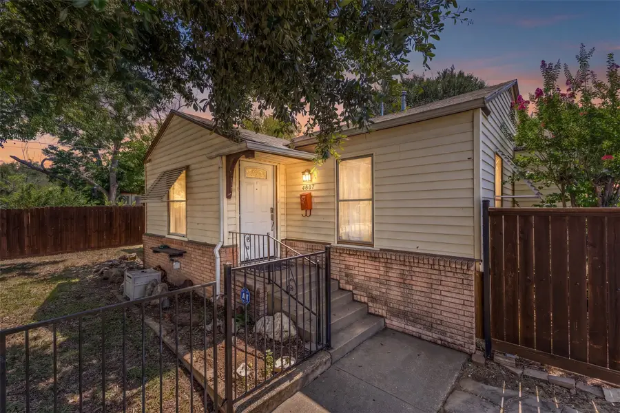 4807 Penrose Avenue, Fort Worth, TX 76116 - #2