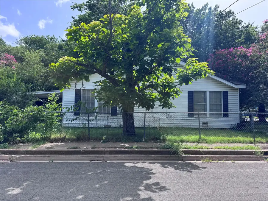3300 Harrison Street, Bellmead, TX 76705 - #2