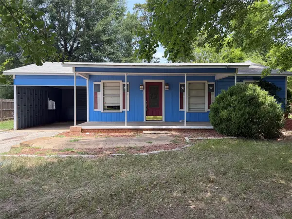 305 E Pliler Precise Road, Longview, TX 75605