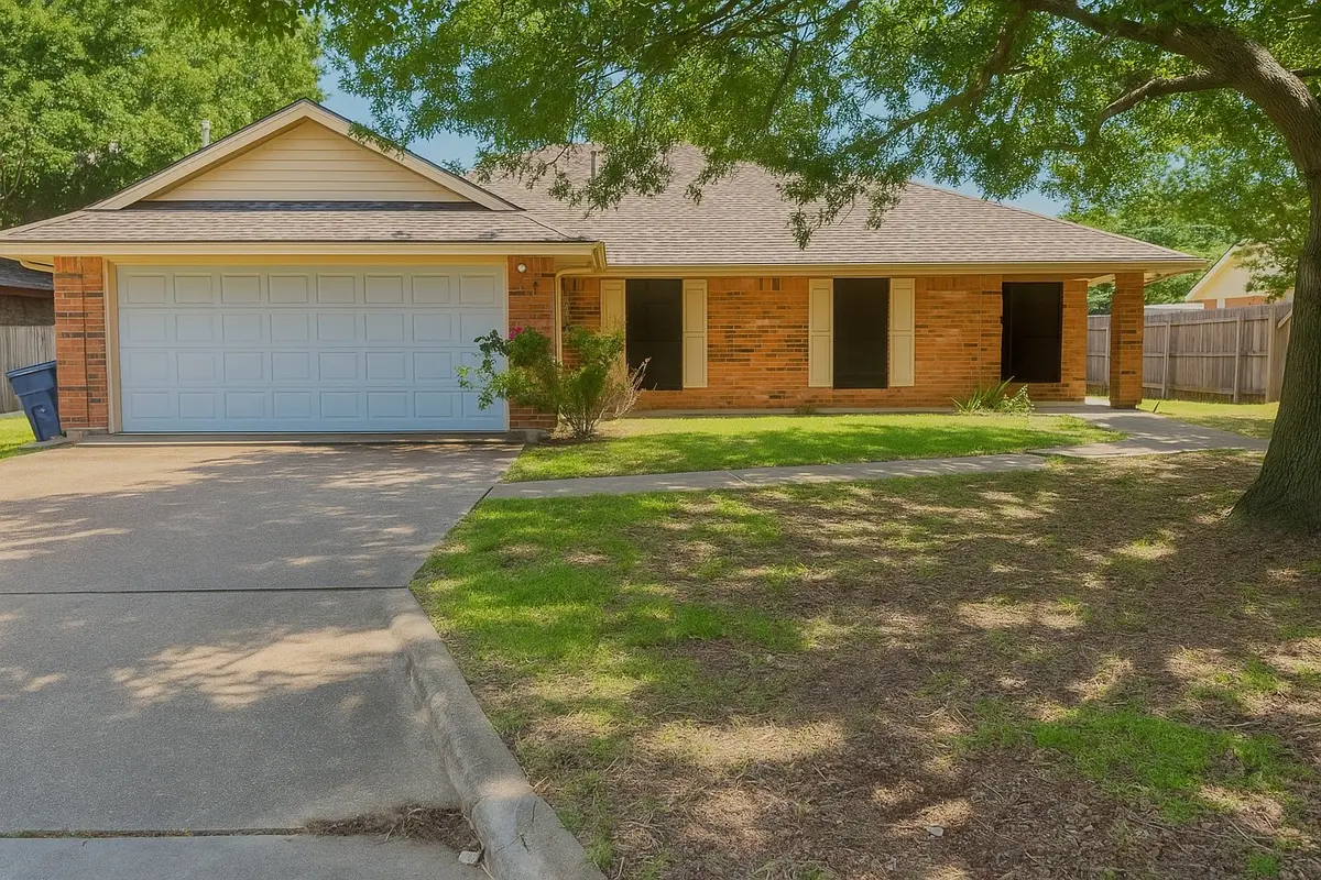 202 Modene Avenue, Waxahachie, TX 75165 - #1