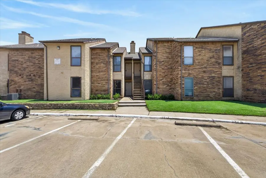 2103 Friendly Drive #3211, Arlington, TX 76011 - #3
