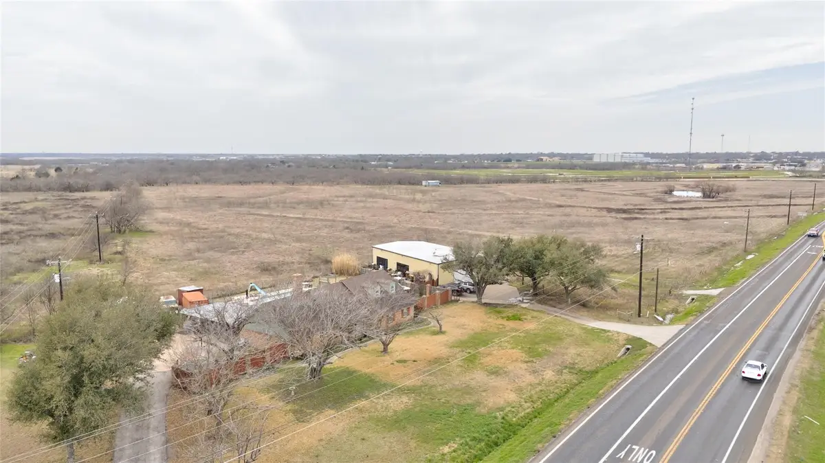 3674 E State Highway 243, Kaufman, TX 75142 - #1