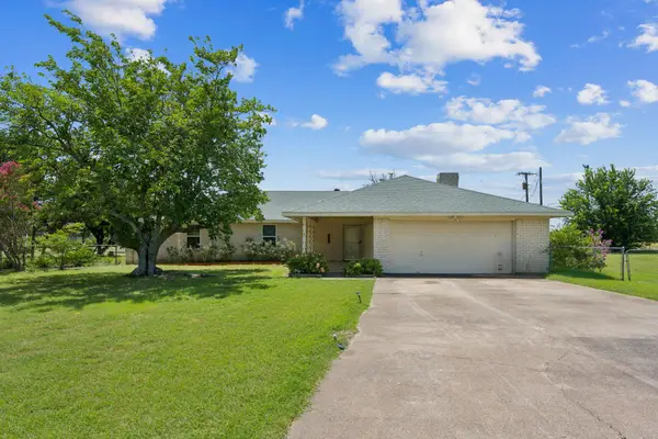 700 Panorama Loop, Waxahachie, TX 75165