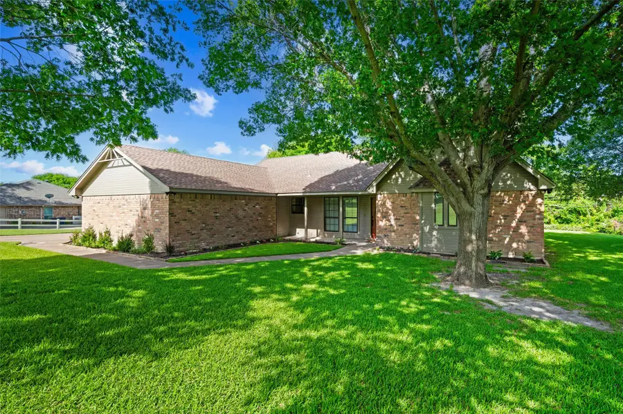 217 Paint Pony Trail N, Fort Worth, TX 76108 - #2
