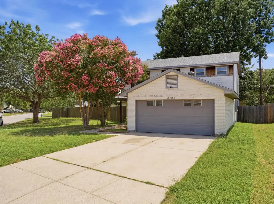 6205 Fernwood Drive, Arlington, TX 76001 - #2